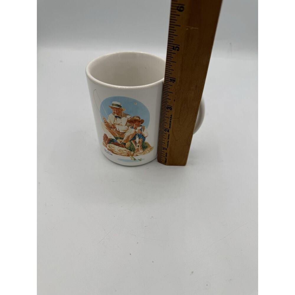 Norman Rockwell Catching the Big One Mug Sakura Fishing Coffee Cup Vintage - Picture 6 of 6